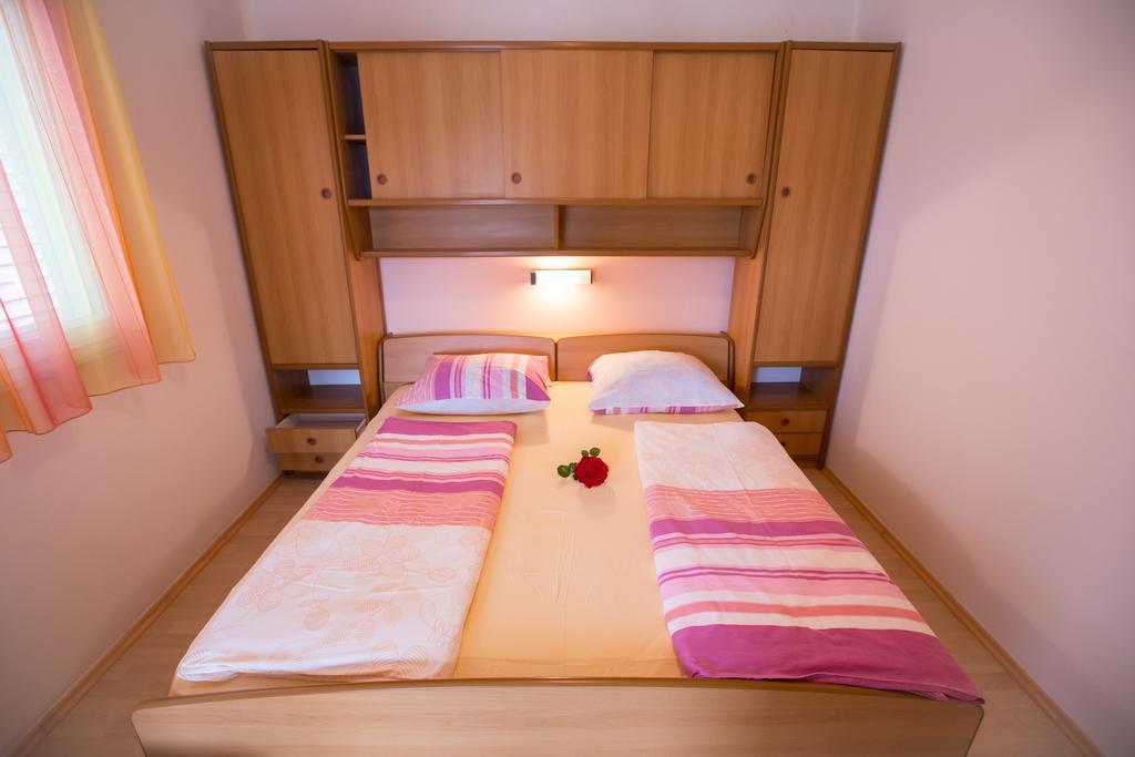 Apartments Dunja Piric Лопар Стая снимка